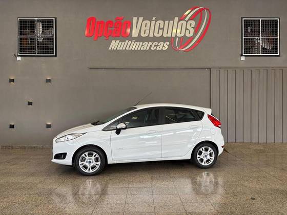 FORD FIESTA 1.5 SE HATCH 16V FLEX 4P MANUAL FORD FIESTA 1.5 SE HATCH 16V FLEX 4P MANUAL